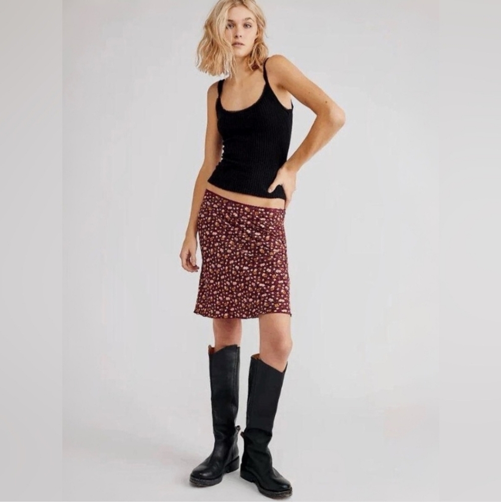 Free People In Real Life Mini Slip Skirt Plum Ditzy Floral Size 0 NWOT